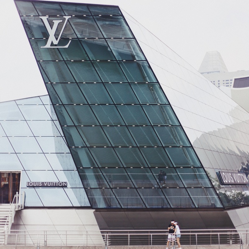 LVMH propose de vivre le rêve Louis Vuitton à moindre coût