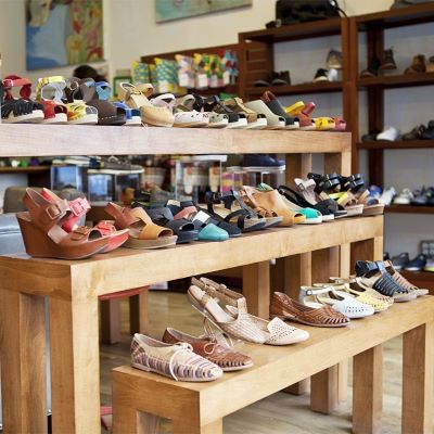 US: shoe prices decline for the first time in a year in August