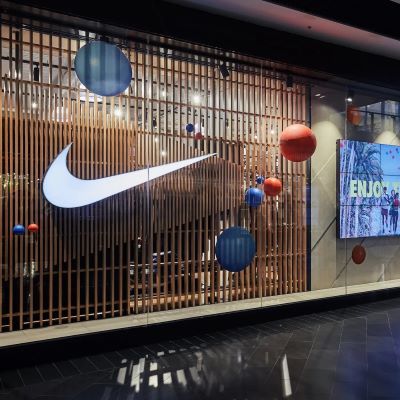 Nike reports weak first quarter ahead of CEO change