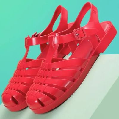 Grendene shows resilience amid challenging environment Grendene shows resilience amid challenging environment