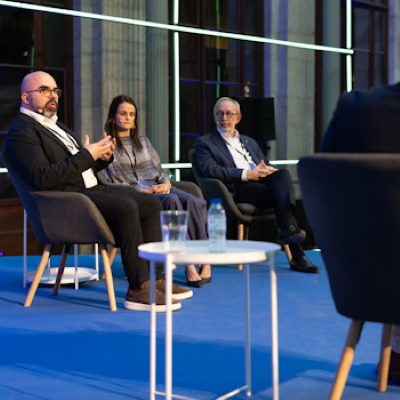 Footwear industry looks to technology and innovation to shape its future Footwear industry looks to technology and innovation to shape its future