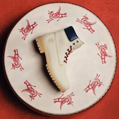 VF Corp reports modest growth in the third quarter as turnaround progresses VF Corp reports modest growth in the third quarter as turnaround progresses