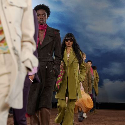 Burberry grows in the third quarter Burberry grows in the third quarter