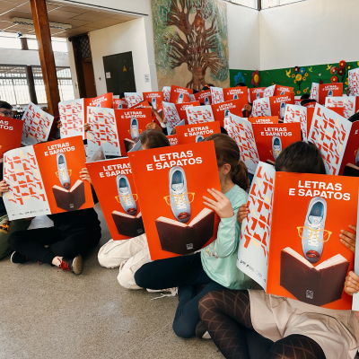 Knowledge Roadshow brings the footwear industry into schools for the third consecutive year Knowledge Roadshow brings the footwear industry into schools for the third consecutive year